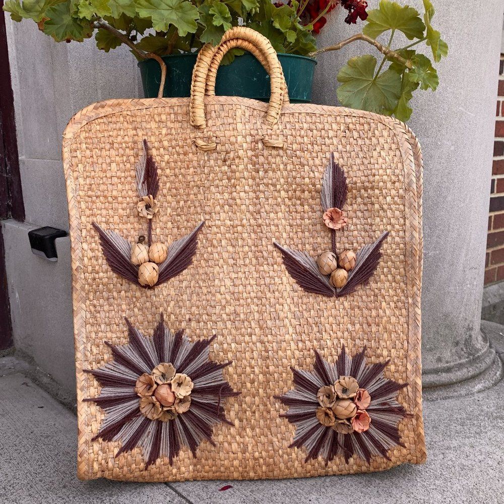 Vintage 60s 70s Huge 17x19 MCM Tiki Straw Beach Tote Boho Festival Purse